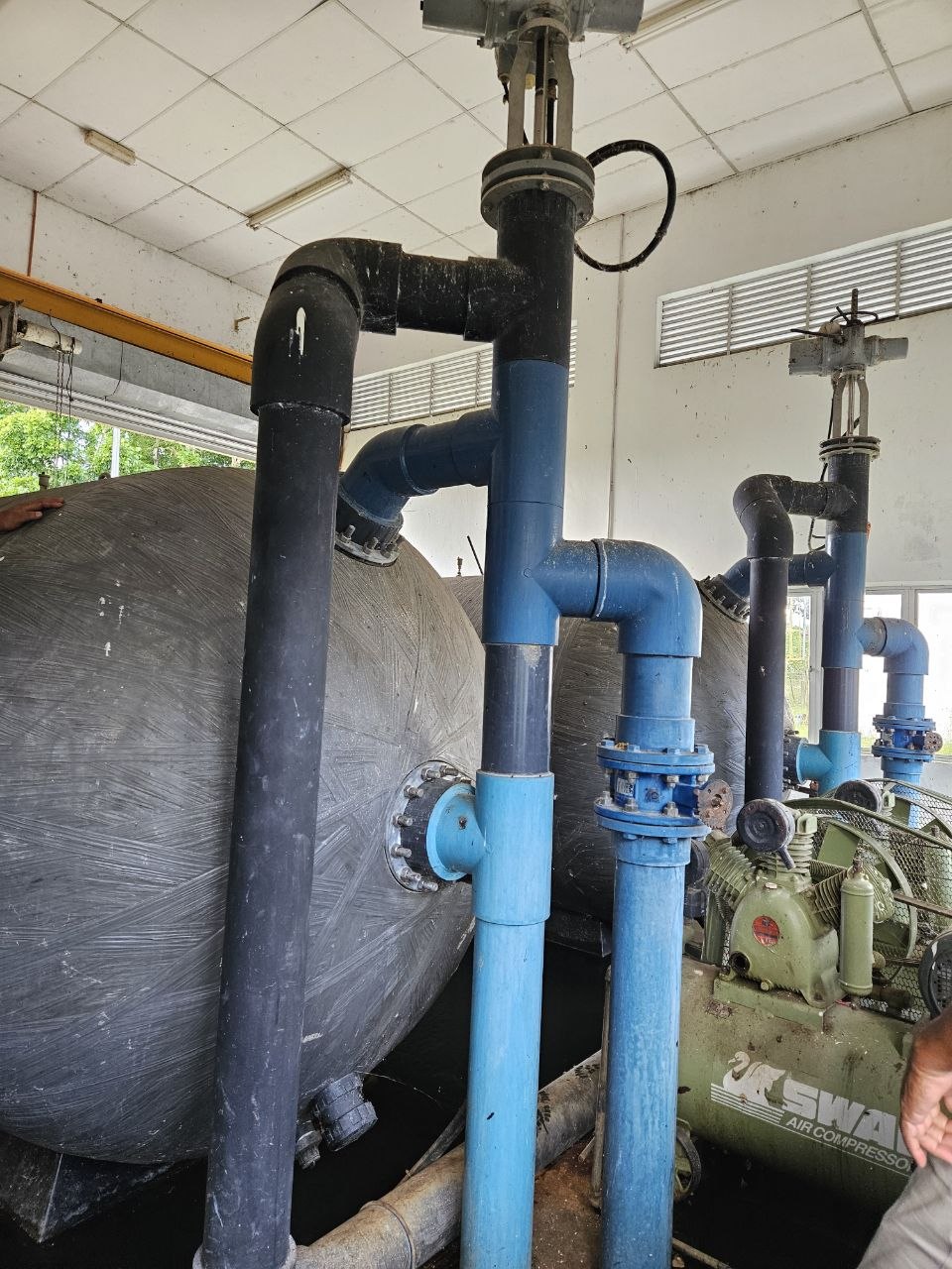 Filter vessel piping and treatment plant equipment