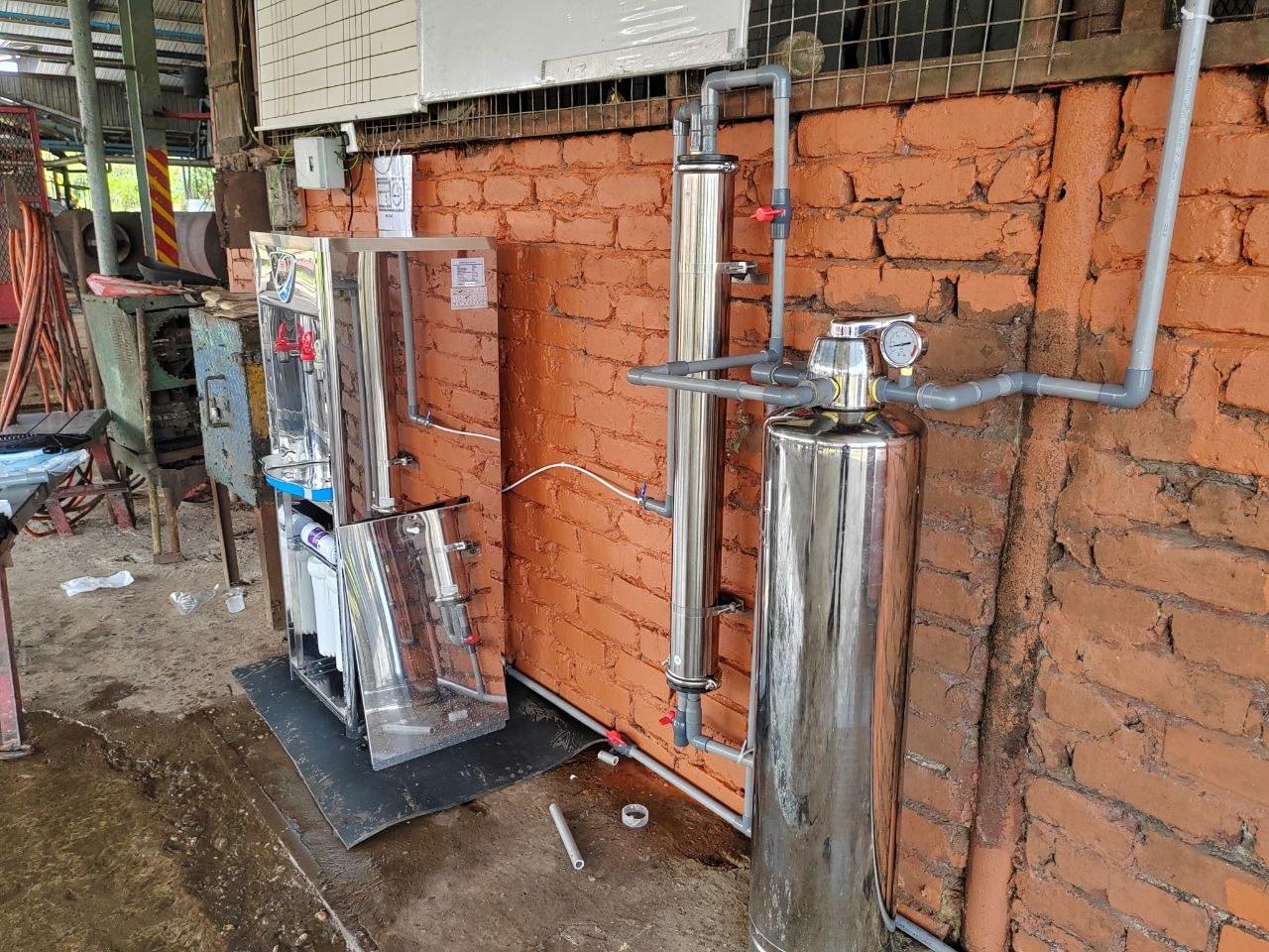 Example pre-filter and drinking-water dispenser installation for Genting Plantations in Sabah