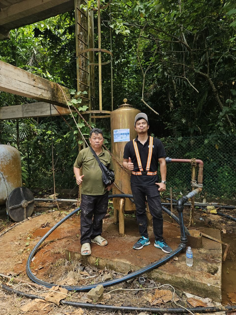 SWFI team inspecting the Nexus Resort filter site